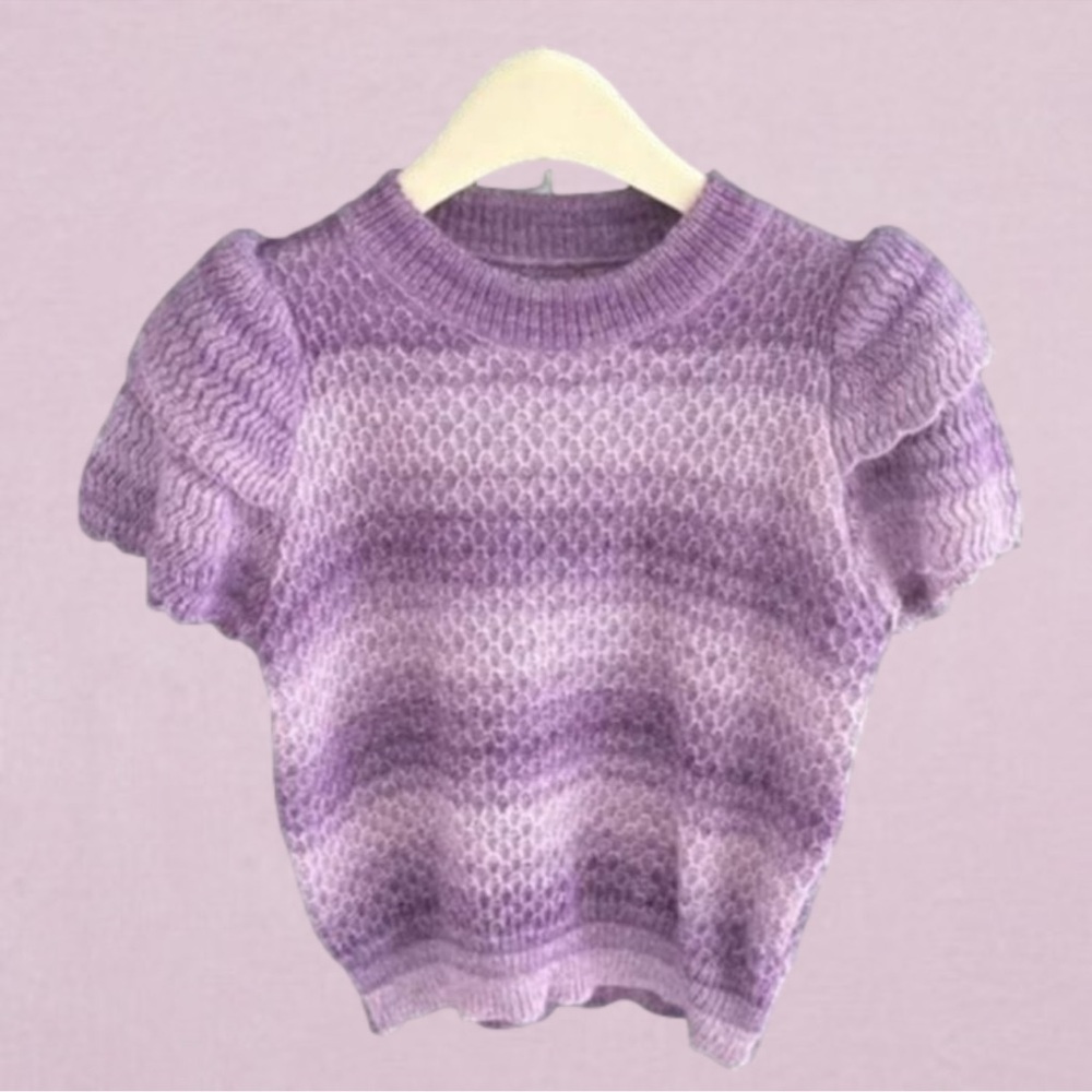 Pale Purple Knit Top w puff sleeves
